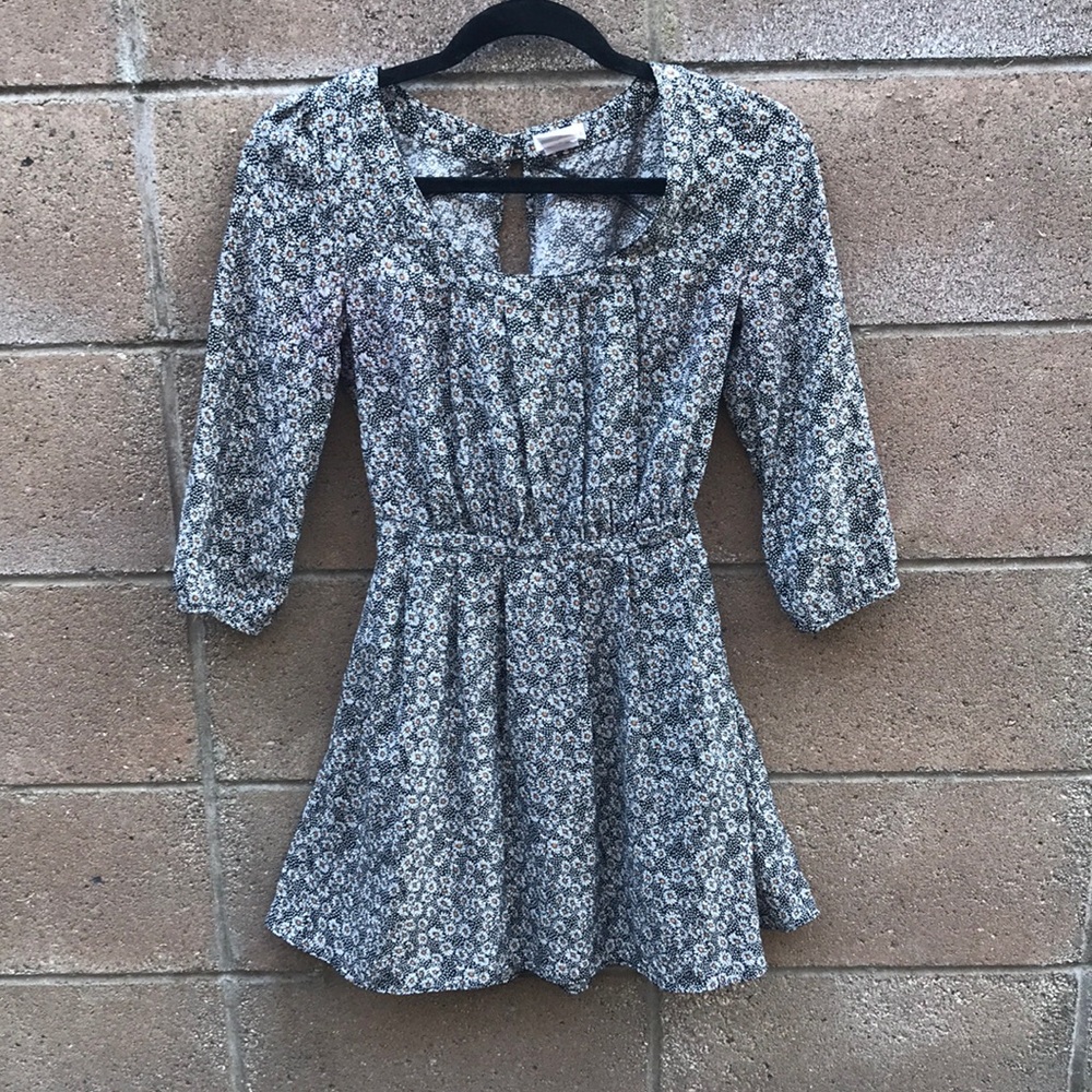 Urban Outfitters Daisy dress
